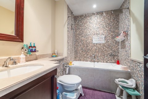Apartamento en Downtown Dubai (Downtown Burj Dubai), Dubai, 2 dormitorios, 119 m², № 123831 - foto 15