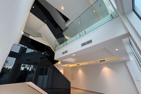 Adosado en Wadi Al Safa 3, Dubai, 4 dormitorios, 460 m², № 123834 - foto 4