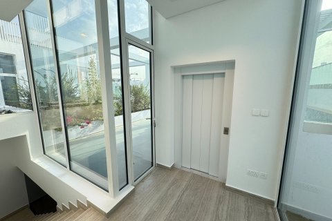 Adosado en Wadi Al Safa 3, Dubai, 4 dormitorios, 460 m², № 123834 - foto 25