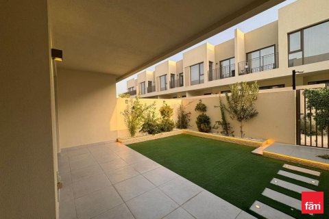 Villa in Dubai 3 bedrooms, 137.8 sq.m. № 112027 - photo 6