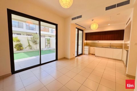 Villa in Dubai 3 bedrooms, 137.8 sq.m. № 112027 - photo 4