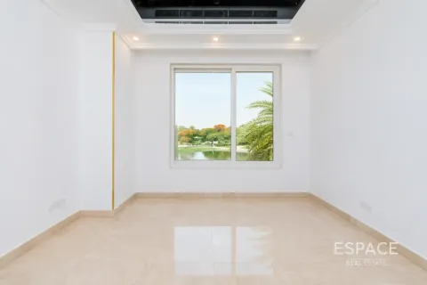 Villa à Jumeirah Islands, Dubai, 4 chambres, 491 m², № 122632 - photo 9