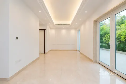 Villa à Jumeirah Islands, Dubai, 4 chambres, 491 m², № 122632 - photo 8