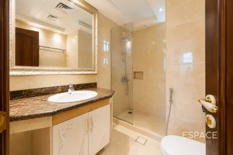Villa à Jumeirah Islands, Dubai, 4 chambres, 491 m², № 122632 - photo 5