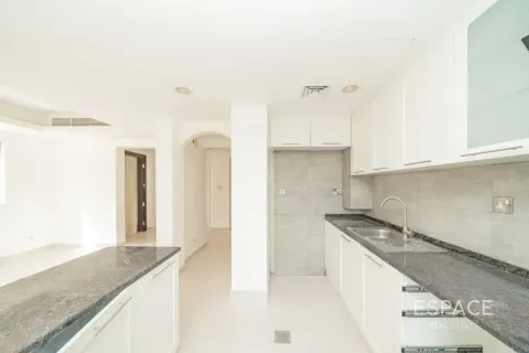 Villa in Springs 15, The Springs, Dubai 2 bedrooms, 167 sq.m. № 122633 - photo 15