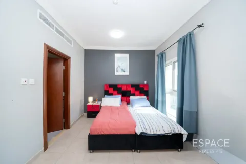 Villa en Jumeirah Village Circle, Dubai, 3 dormitorios, 307 m², № 122635 - foto 8