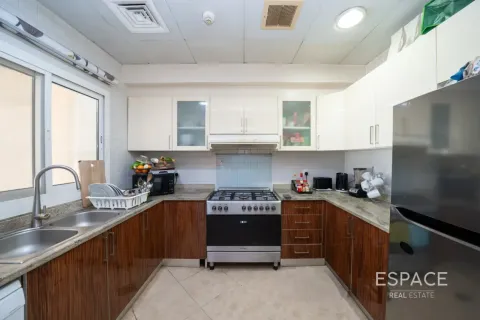 Villa en Jumeirah Village Circle, Dubai, 3 dormitorios, 307 m², № 122635 - foto 5