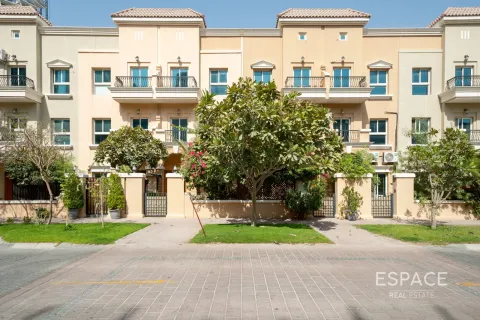 Villa en Jumeirah Village Circle, Dubai, 3 dormitorios, 307 m², № 122635 - foto 14