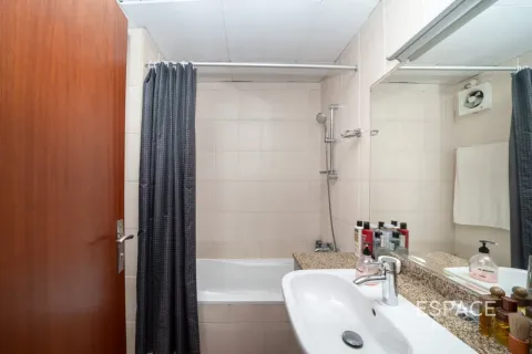 Villa en Jumeirah Village Circle, Dubai, 3 dormitorios, 307 m², № 122635 - foto 11