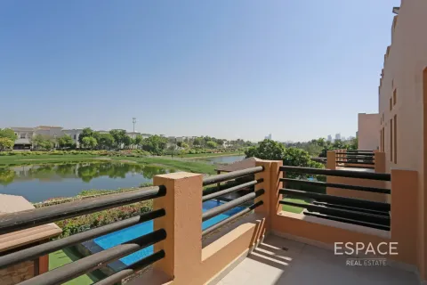 Villa à Meadows, Dubai, 5 chambres, 655 m², № 122629 - photo 15