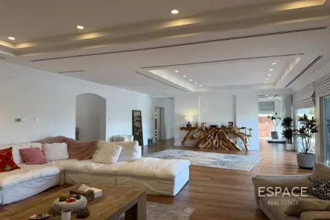 Villa à Meadows, Dubai, 5 chambres, 655 m², № 122629 - photo 5