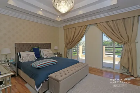 Villa à Meadows, Dubai, 5 chambres, 655 m², № 122629 - photo 8