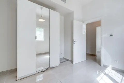 Villa in Springs 2, The Springs, Dubai 3 bedrooms, 209 sq.m. № 122634 - photo 7