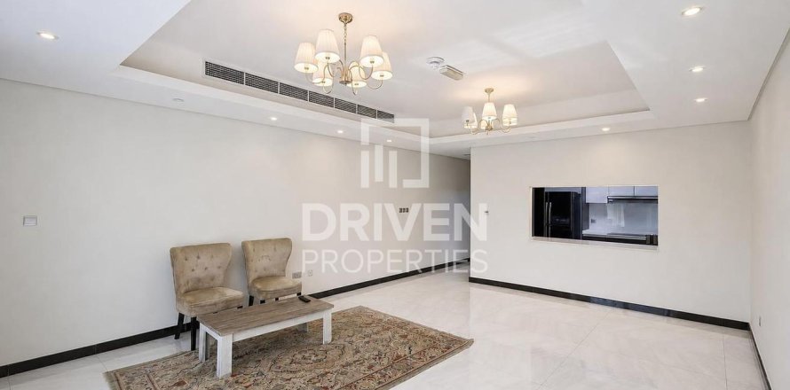 Villa en Al Barsha South, Al Barsha, Dubai, 3 dormitorios, 239.97 m², № 140722