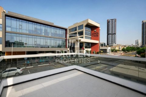Villa en Al Barsha South, Al Barsha, Dubai, 3 dormitorios, 239.97 m², № 140722 - foto 17