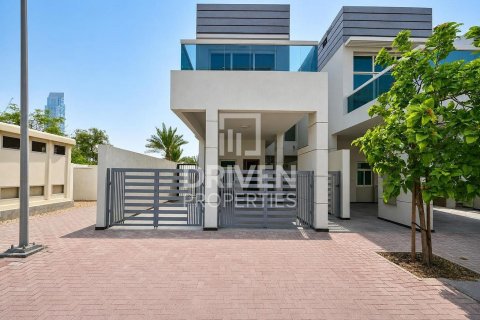 Villa en Al Barsha South, Al Barsha, Dubai, 3 dormitorios, 239.97 m², № 140722 - foto 15