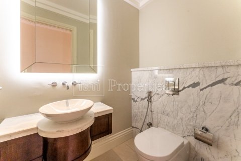 Apartment in Downtown Dubai (Downtown Burj Dubai), Dubai 2 bedrooms, 134.7 sq.m. № 70479 - photo 21