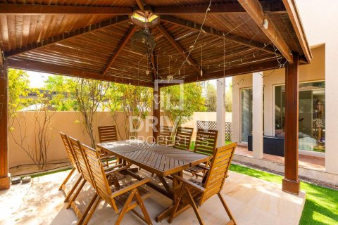 Villa in Arabian Ranches, Dubai 3 bedrooms, 309 sq.m. № 18996 - photo 8