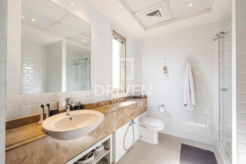 Villa in Arabian Ranches, Dubai 3 bedrooms, 309 sq.m. № 18996 - photo 18