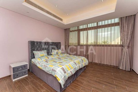 Снять в аренду виллу в Nad Al Sheba Gardens, Nadd Al Sheba, Дубай: 4 спальни, 217.9м², № 6671 - фото 10
