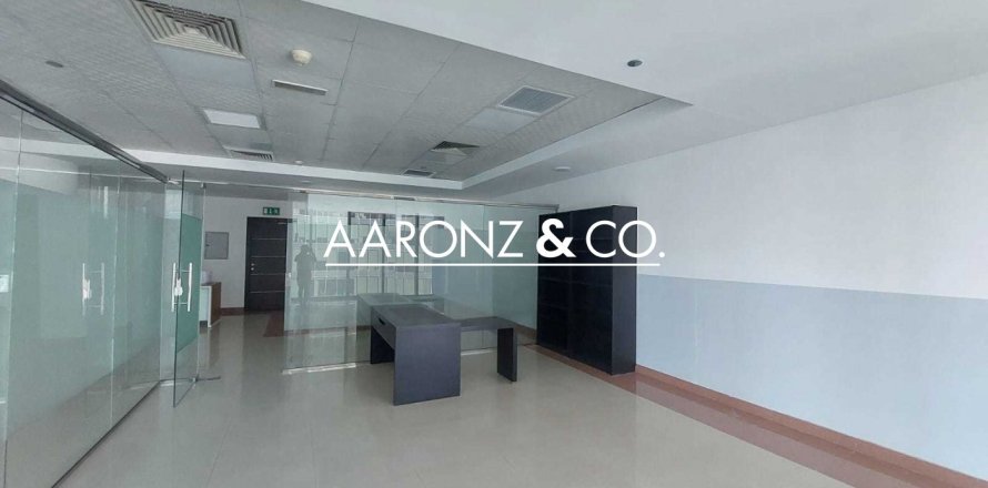 Office in Business Bay, Dubai 82 sq.m. № 105642