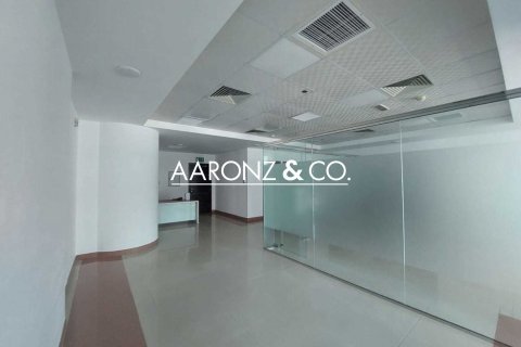 Office in Business Bay, Dubai 82 sq.m. № 105642 - photo 5