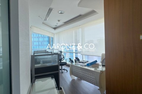 Office in Business Bay, Dubai 306 sq.m. № 105640 - photo 4