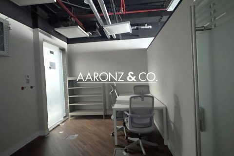 Office in Business Bay, Dubai 121 sq.m. № 105639 - photo 2