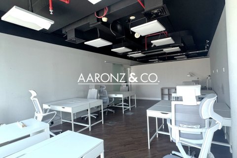 Office in Business Bay, Dubai 121 sq.m. № 105639 - photo 10
