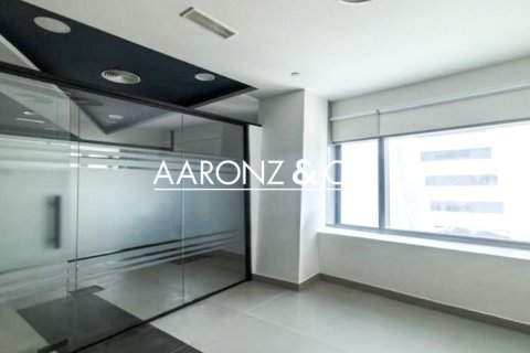 Office in Business Bay, Dubai 120 sq.m. № 105637 - photo 8