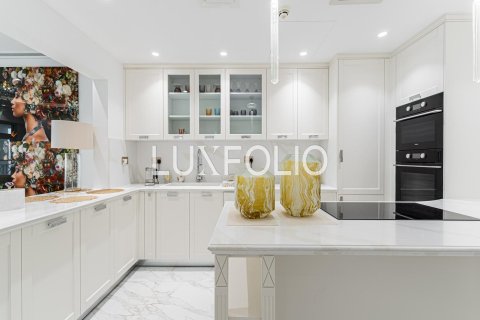 Apartamento en Shoreline Apartments, Palm Jumeirah, Dubai, 2 dormitorios, 183 m², № 45780 - foto 11