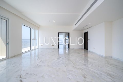 Apartamento en EMAAR Beachfront, Dubai Harbour, Dubai, 3 dormitorios, 567 m², № 45774 - foto 3