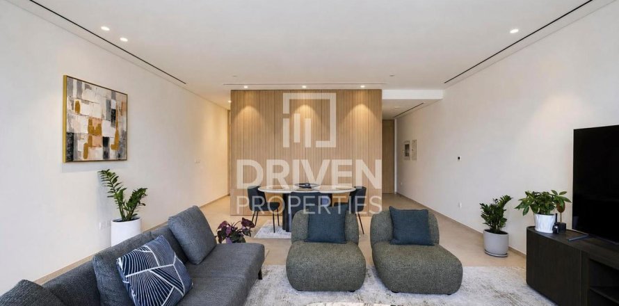 Apartment in Jumeirah, Dubai 1 bedroom, 107.95 sq.m. № 128580