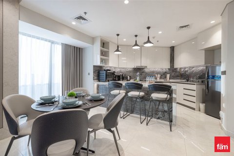 Apartment in Business Bay, Dubai 2 bedrooms, 137 sq.m. № 114781 - photo 4