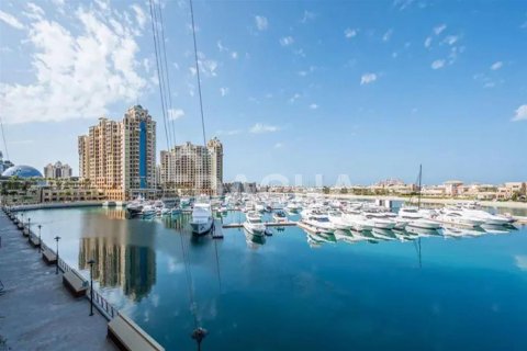 Apartment in Palm Jumeirah, Dubai 2 bedrooms, 155.8 sq.m. № 6943 - photo 9