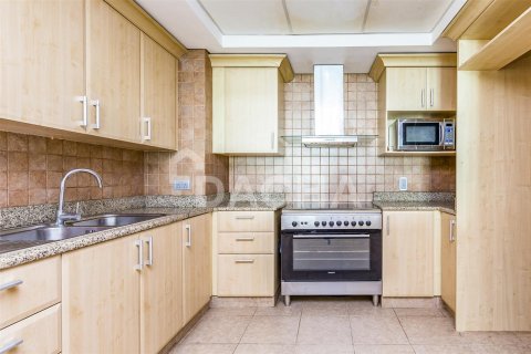 Apartamento en Palm Jumeirah, Dubai, 2 dormitorios, 186.9 m², № 6928 - foto 2
