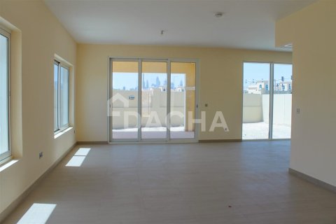 Villa in Legacy Nova Villas, Jumeirah Park, Dubai 4 bedrooms, 454.6 sq.m. № 6939 - photo 9