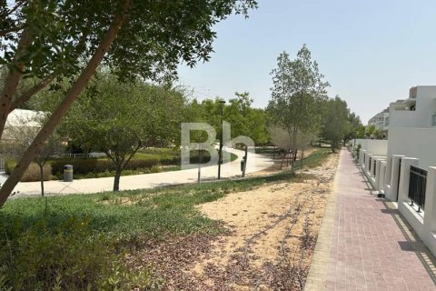 Townhouse in DAMAC Hills (Akoya by DAMAC), Dubai 3 bedrooms, 150 sq.m. № 57876 - photo 10