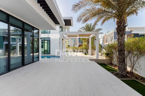 Villa en Pearl Jumeirah, Jumeirah, Dubai, 6 dormitorios, 900 m², № 66657 - foto 8