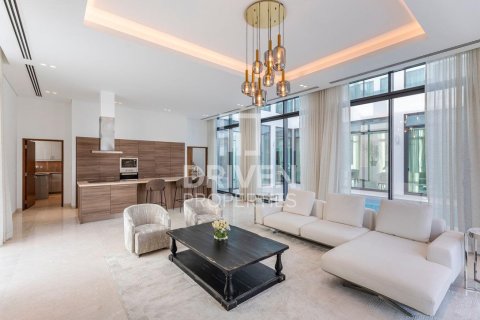 Villa en Pearl Jumeirah, Jumeirah, Dubai, 6 dormitorios, 900 m², № 66657 - foto 7