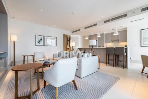 Снять в аренду квартиру в Даунтаун Дубай (Даунтаун Бурдж Дубай), Дубай: 2 спальни, 152м², № 66649 - фото 1