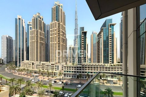 Снять в аренду квартиру в Даунтаун Дубай (Даунтаун Бурдж Дубай), Дубай: 2 спальни, 152м², № 66649 - фото 2