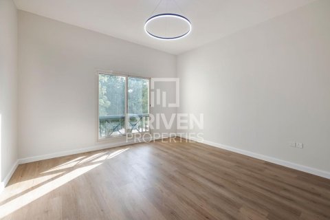 Villa en Al Barsha 1, Al Barsha, Dubai, 4 dormitorios, 339 m², № 66650 - foto 9