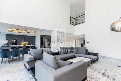 Villa in The Jewels, Dubai Marina, Dubai 4 bedrooms, 413 sq.m. № 66659 - photo 5