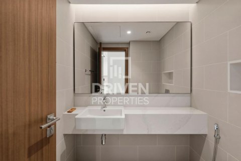 Apartment in Al Wasl, Dubai 2 bedrooms, 147.34 sq.m. № 136783 - photo 20