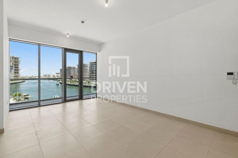 Apartment in Al Wasl, Dubai 2 bedrooms, 147.34 sq.m. № 136783 - photo 8