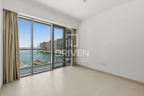 Apartment in Al Wasl, Dubai 2 bedrooms, 147.34 sq.m. № 136783 - photo 10
