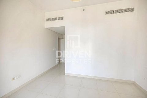 Apartment in BLVD Crescent, Downtown Dubai (Downtown Burj Dubai), Dubai 2 bedrooms, 131.09 sq.m. № 136785 - photo 3