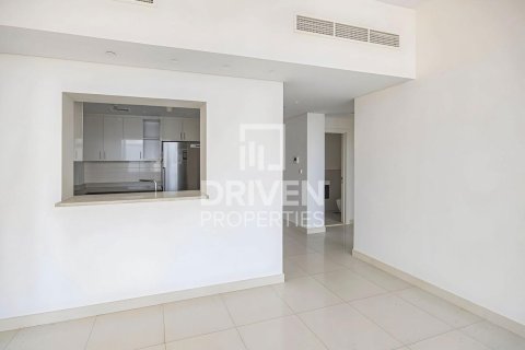 Apartment in BLVD Crescent, Downtown Dubai (Downtown Burj Dubai), Dubai 2 bedrooms, 131.09 sq.m. № 136785 - photo 2