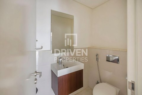 Apartment in BLVD Crescent, Downtown Dubai (Downtown Burj Dubai), Dubai 2 bedrooms, 131.09 sq.m. № 136785 - photo 17